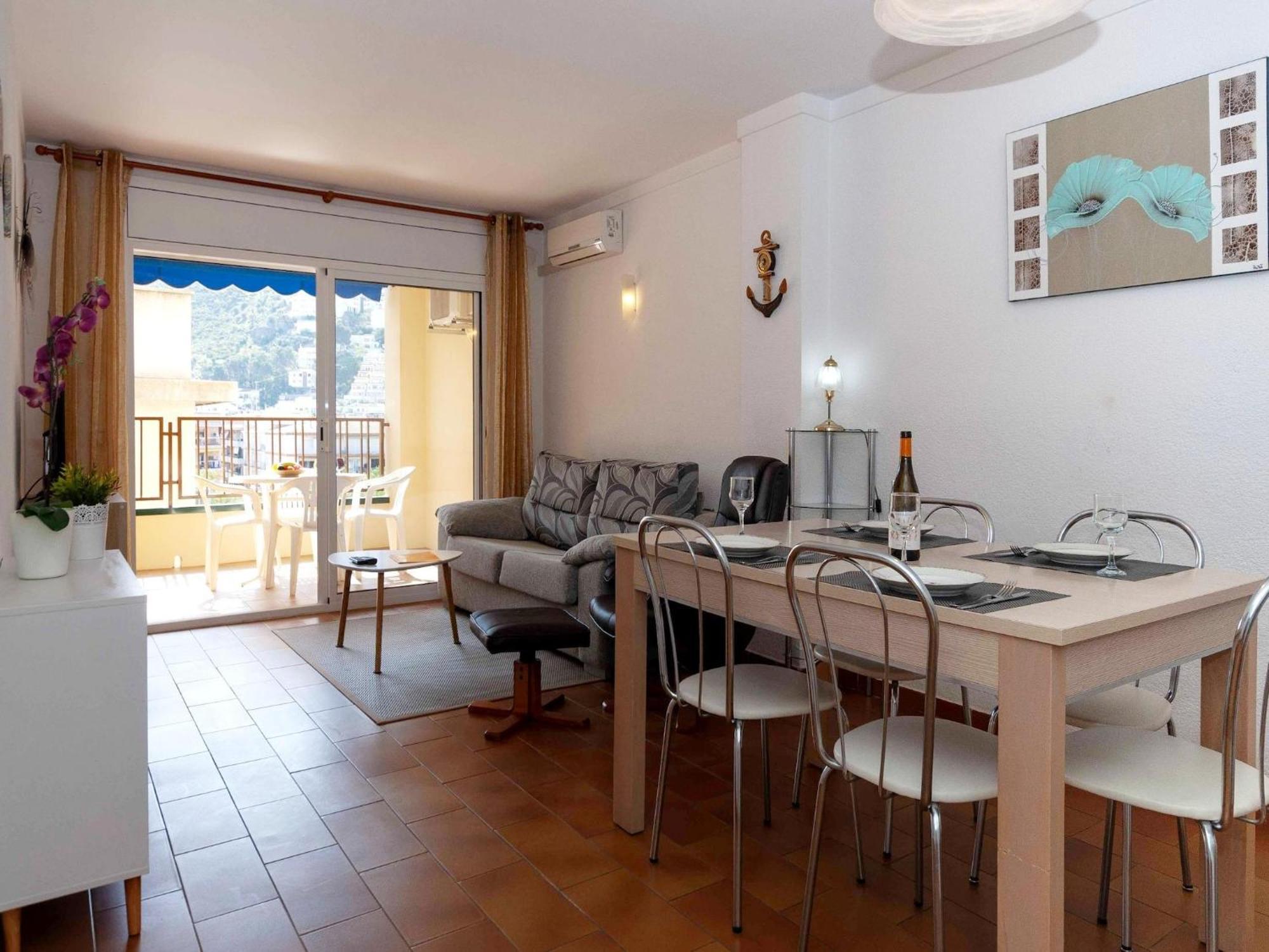 Apartment Comfortable And Spacious In