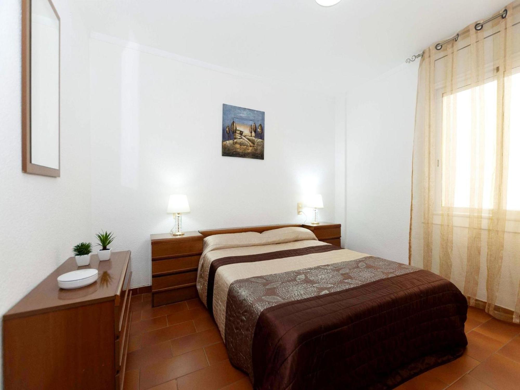 Comfortable And Spacious In Apartment Roses